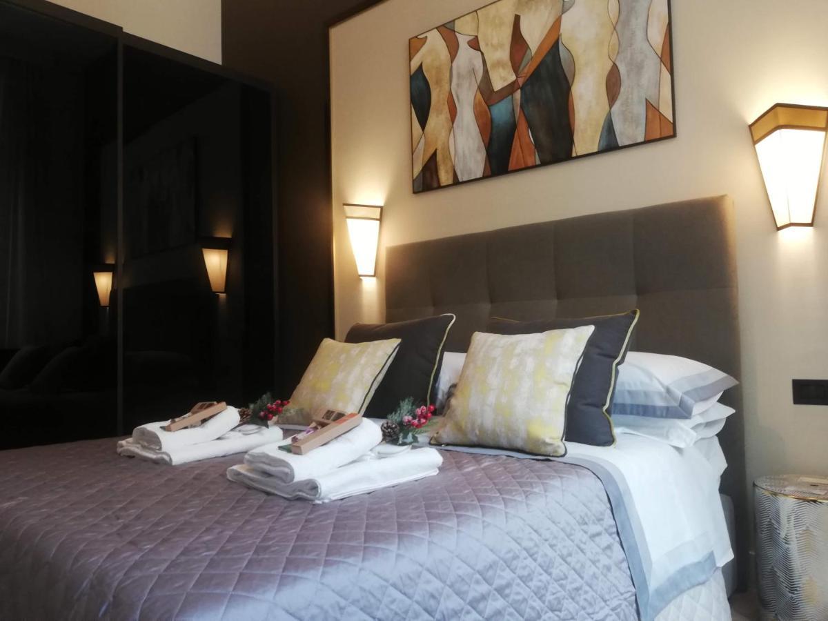 Napoli Mariana Luxury Apartment Exterior photo
