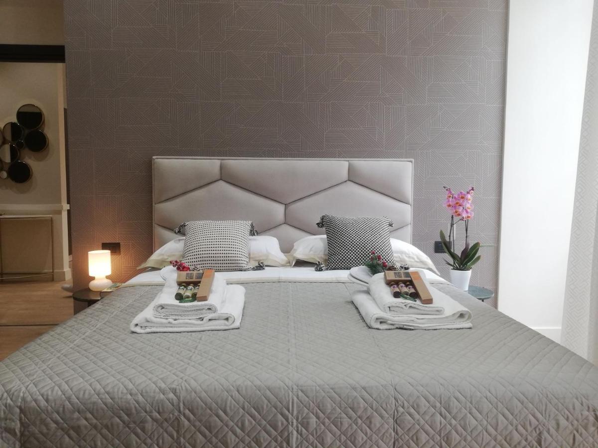 Napoli Mariana Luxury Apartment Exterior photo